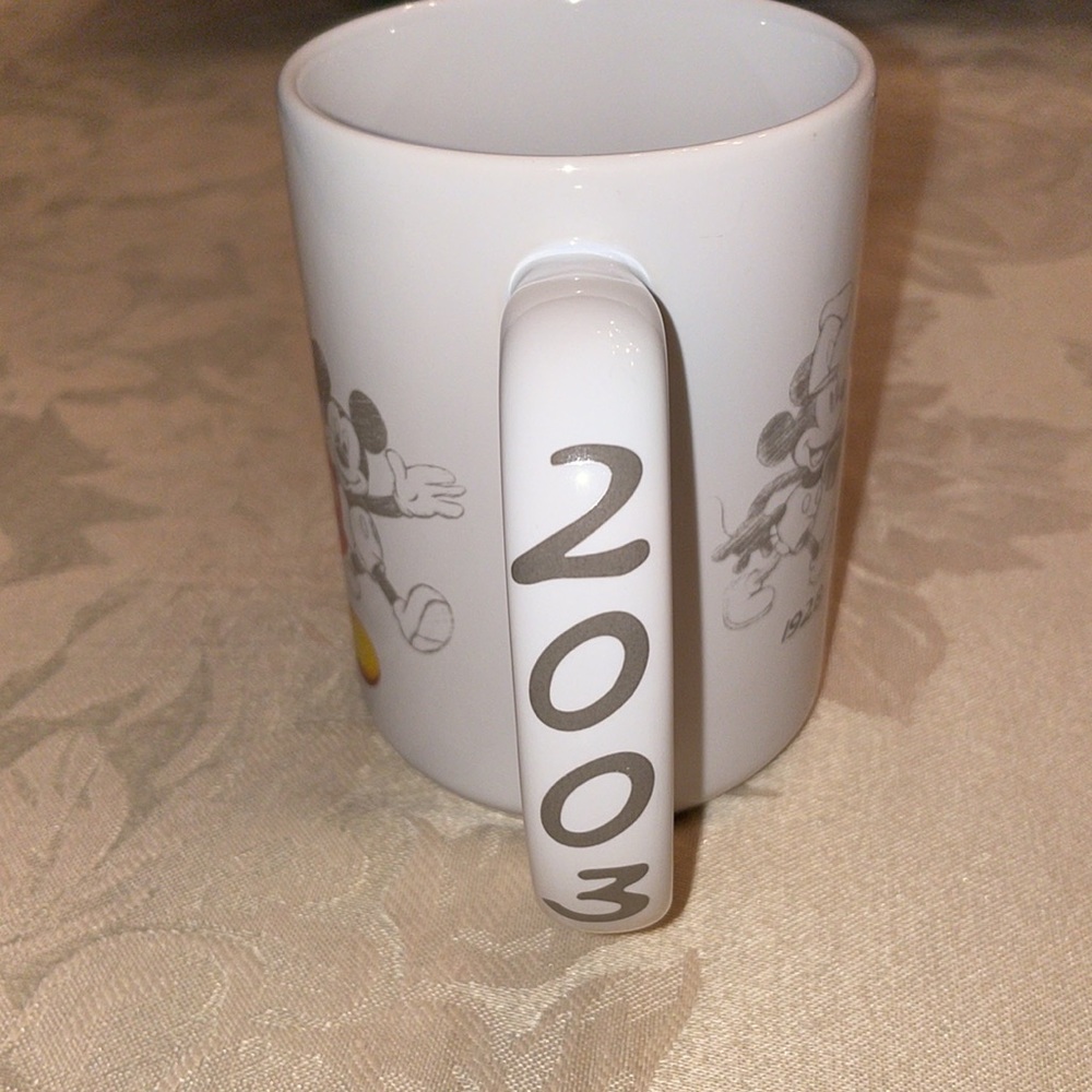 2003 Mickey Mouse Disney Mug - Picture 4 of 5